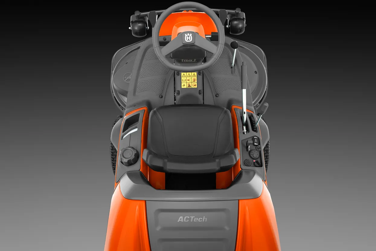 Aufsitzfrontmäher Husqvarna RC 320Ts AWD – Bild 14