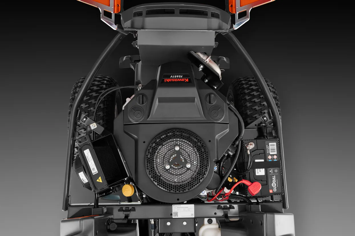Aufsitzfrontmäher Husqvarna R 420TsX AWD – Bild 6