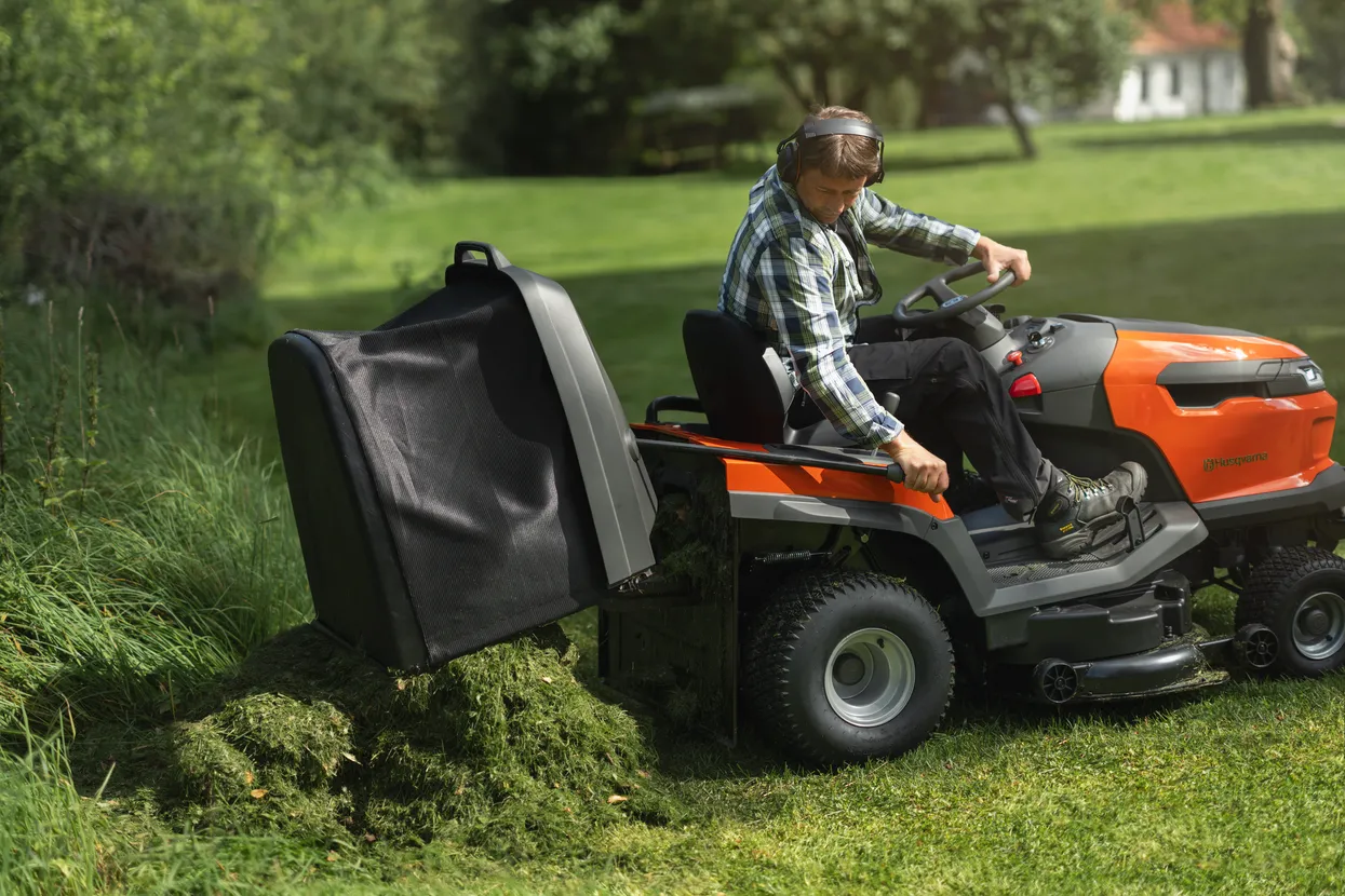 Gartentraktoren Husqvarna TC 220T – Bild 5