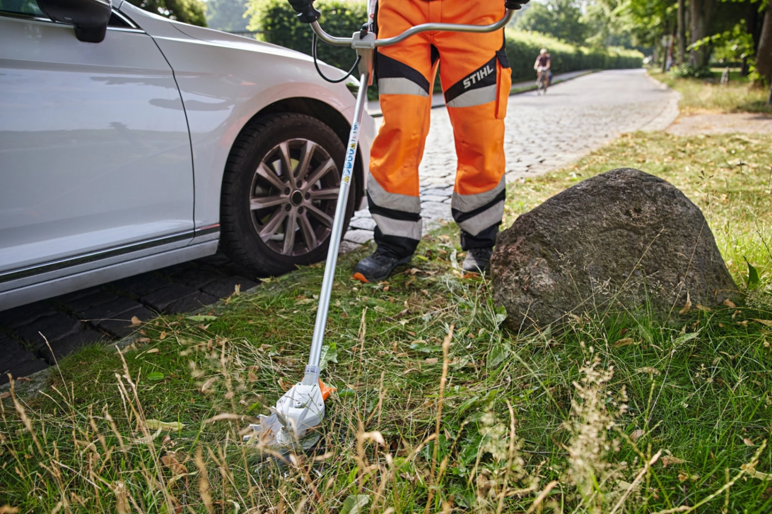 STIHL RGA 140 Akku-Rasentrimmer mit Griff – Bild 3