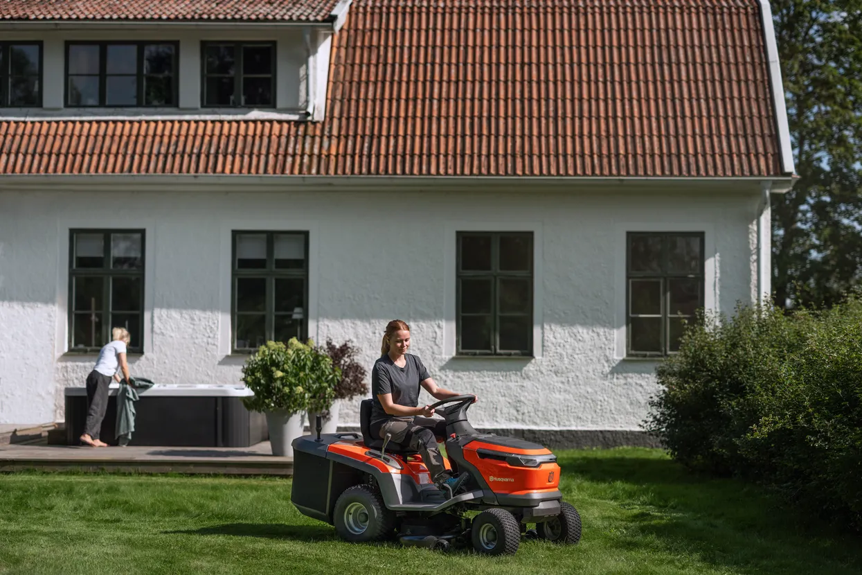Gartentraktoren Husqvarna TC 100i – Bild 5